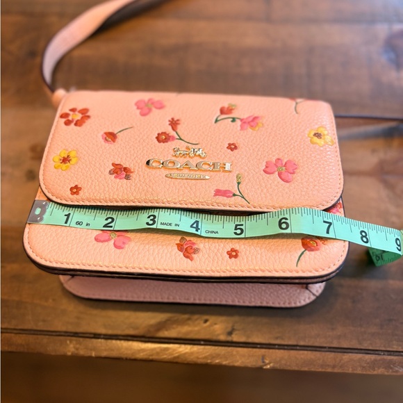 Coach Pink Floral Crossbody Bag
❤️❤️PRICE DROP FOR THE NEXT 2 hours❤️❤️ - Picture 13 of 16